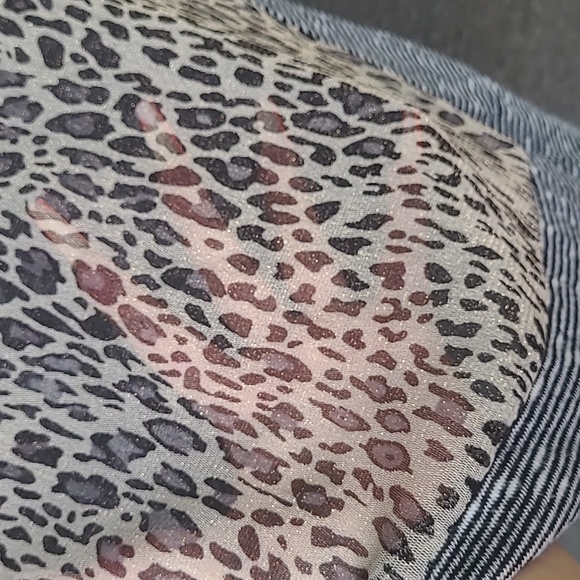 BKE size large cheetah leopard print see through shirt - Picture 3 of 4